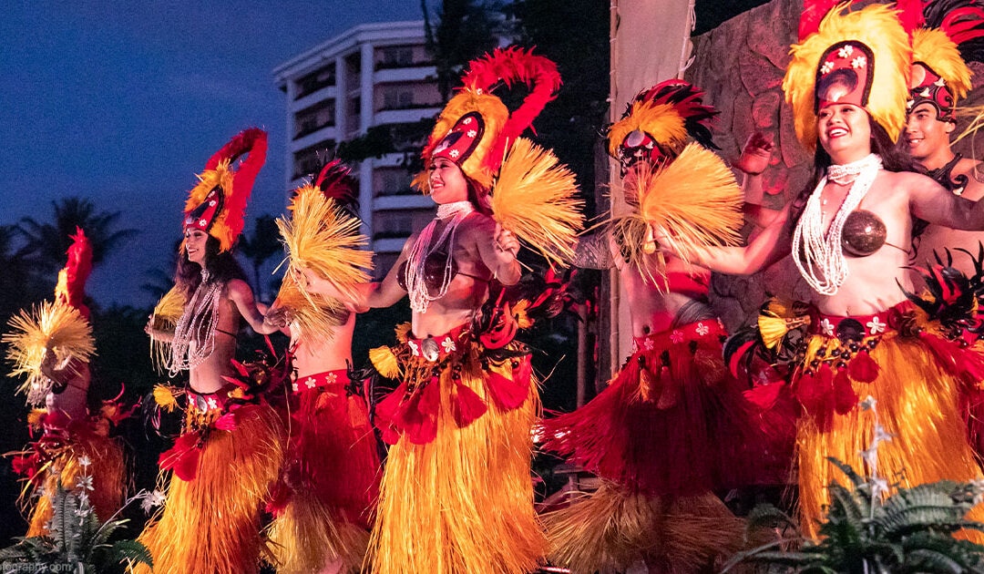 Luau In Maui Performance